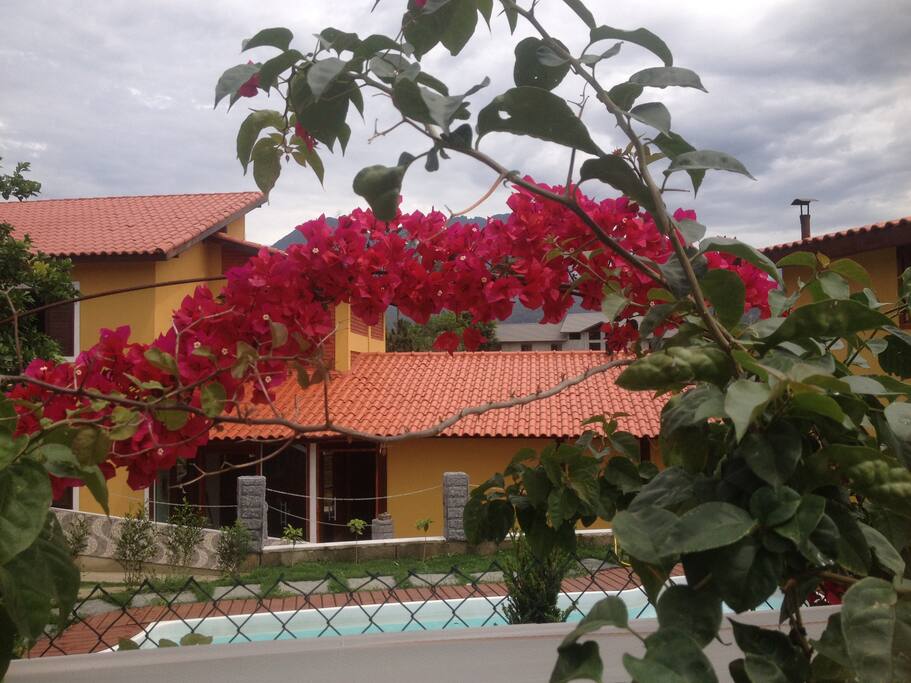 Localizado em um dos lugares
Located in one of the