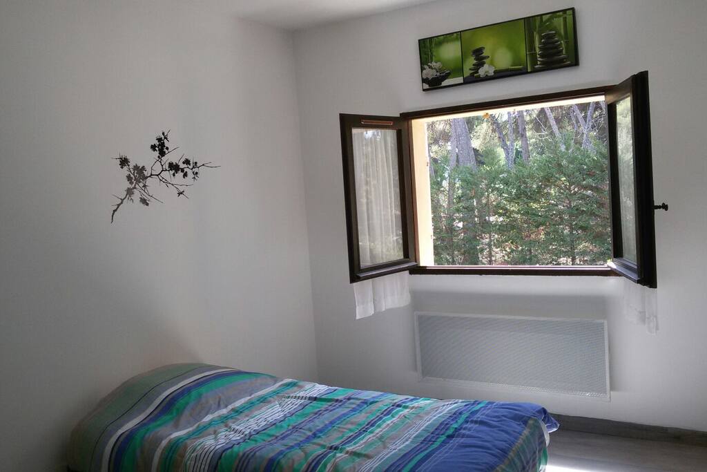 chambre double avec 2 lits