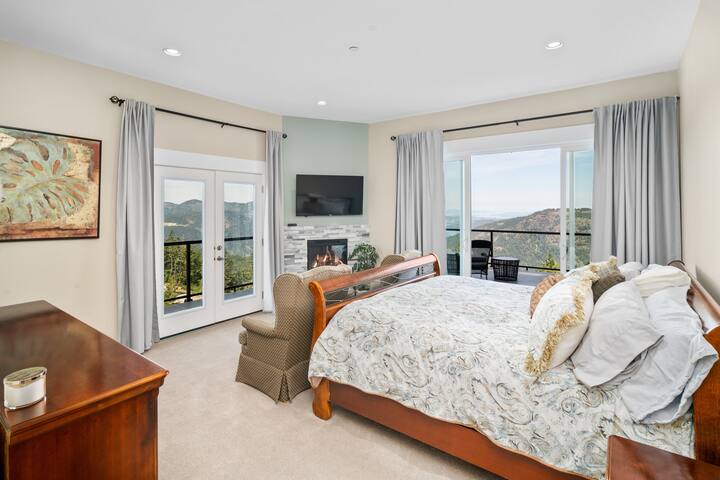 “Above It All” Guest House in rural Victoria gallery image 3