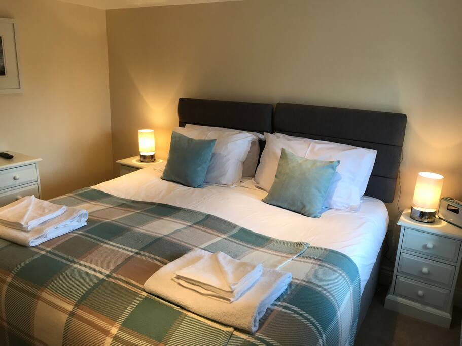 Superking or Twin Bed