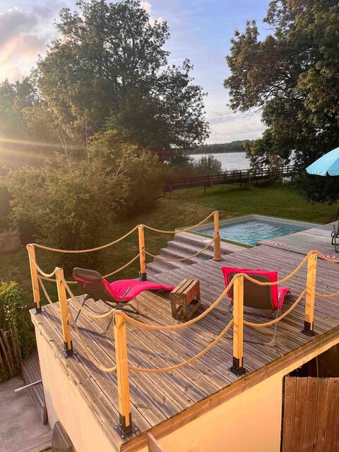 3 bedroom pool area by the Dordogne