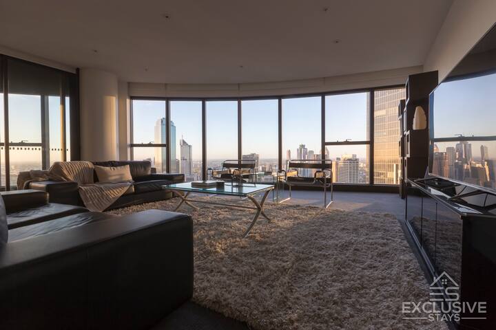 Luxurious 3-Bed 2-Bath 1-Car with WiFi gallery image 4