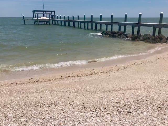 Private Beach & Pier, Magnolia Beach Matagorda Bay