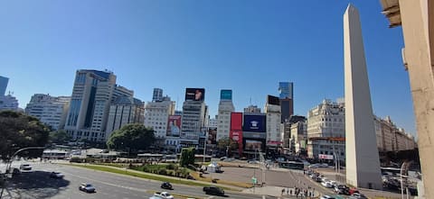 Top Airbnb: Two windows to Obelisk in Buenos Aires. en San Nicolás