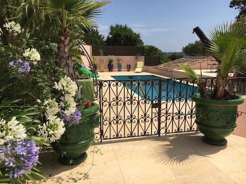 Airbnb performant: Detached house in a Provençal Bastide à Vallauris