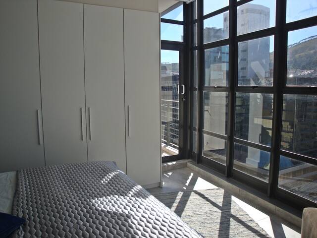 Luxary Designer Penthouse, WLAN, no load shedding gallery image 3