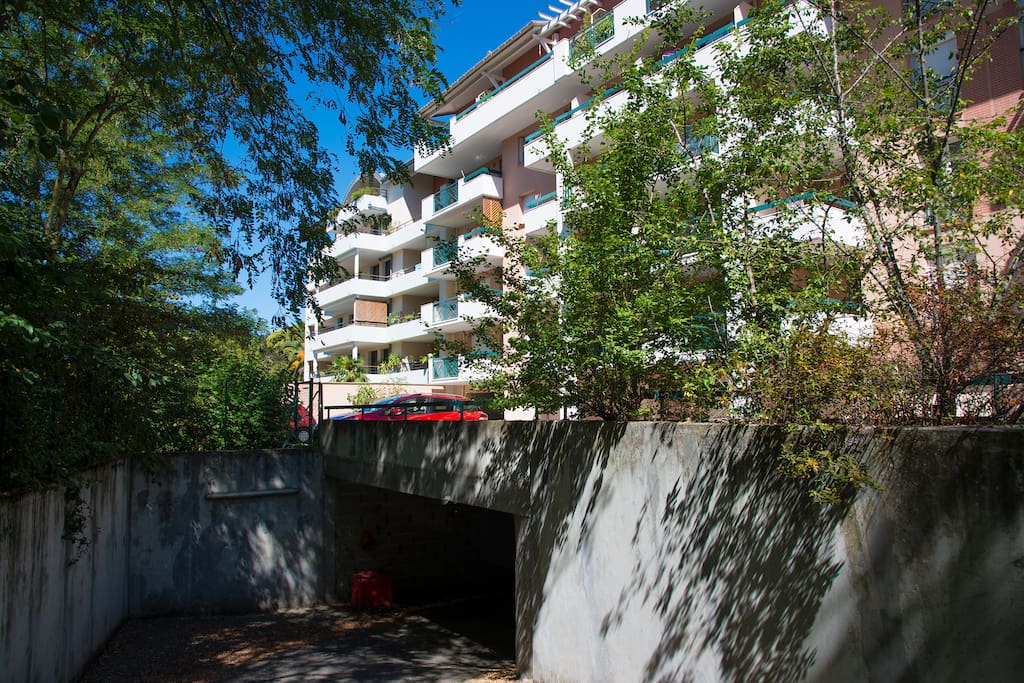 Parking privé en sous-sol
