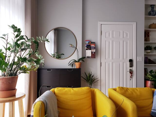 2 Floor – 4 BR- 4Baths Condo Near downtown Chicago gallery image 5