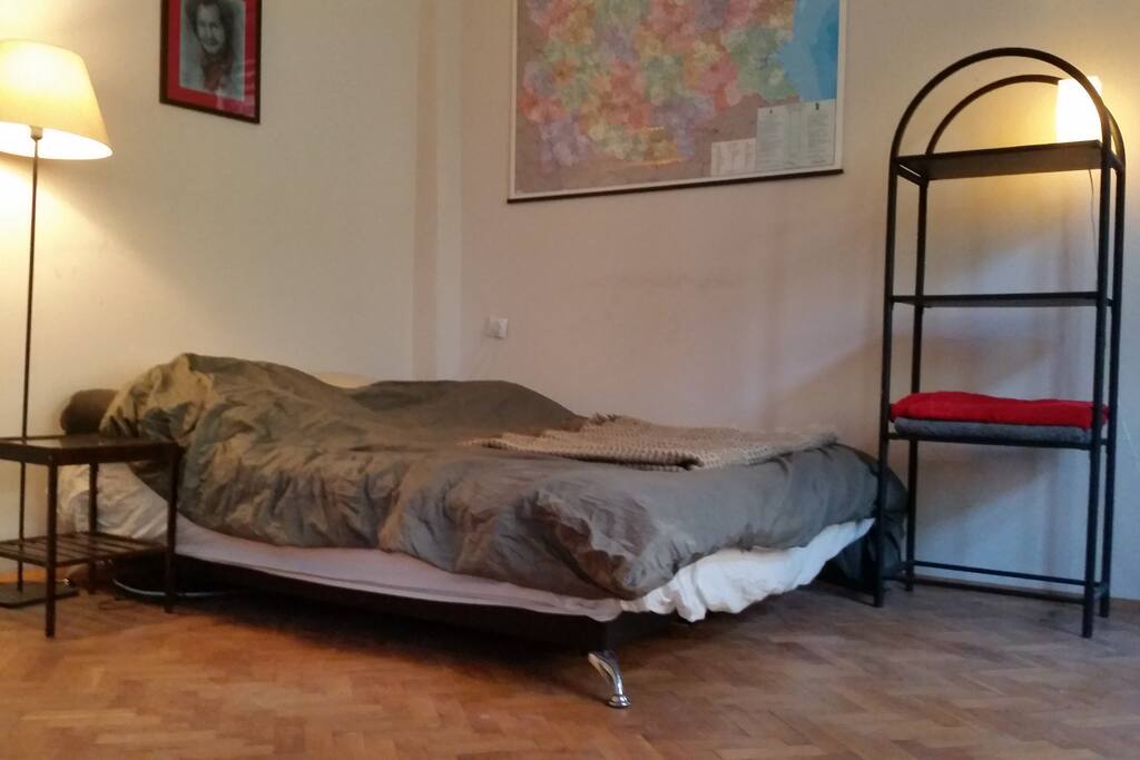 Your queen size bed 2