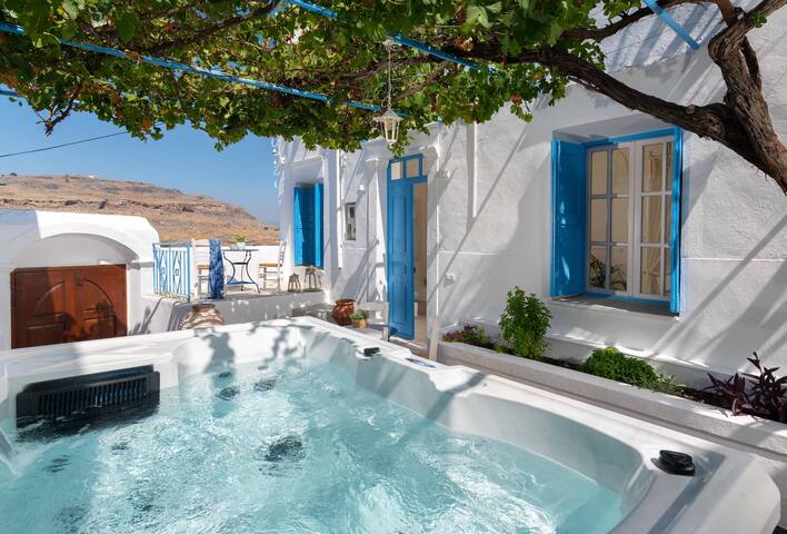 Lindos Beach Boutique Villa gallery image 2