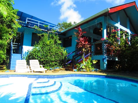 2 Houses with Pool, Casa Azul and Aloha, AC, WiFi