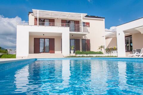 Villa Dora Stokovci Istria with private pool