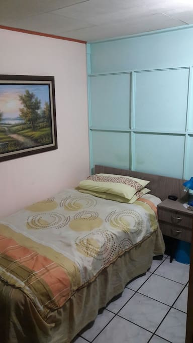 Primera habitación disponible