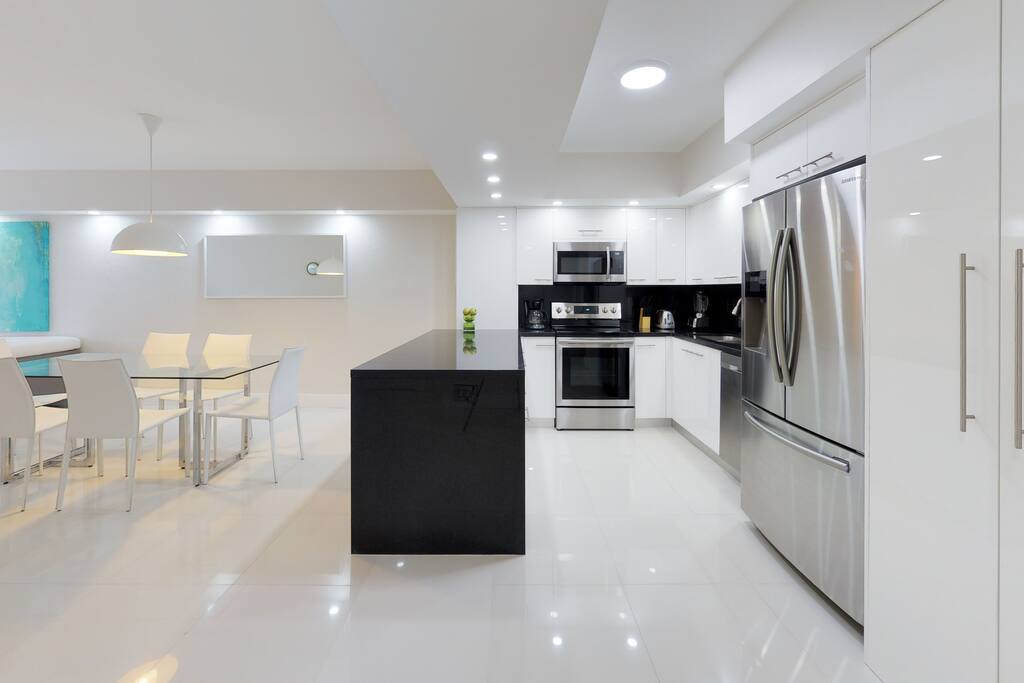 Full Kitchen