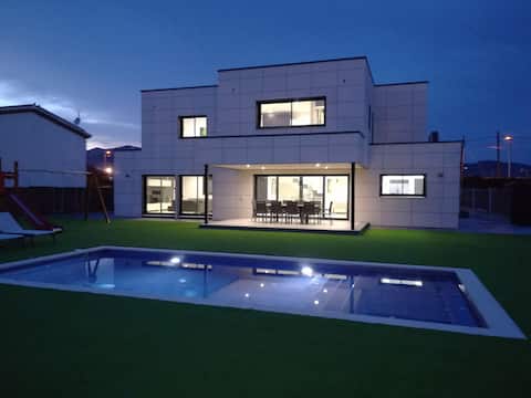 ★ CoastalVillas - Villa Malibu ★ brand new villa!