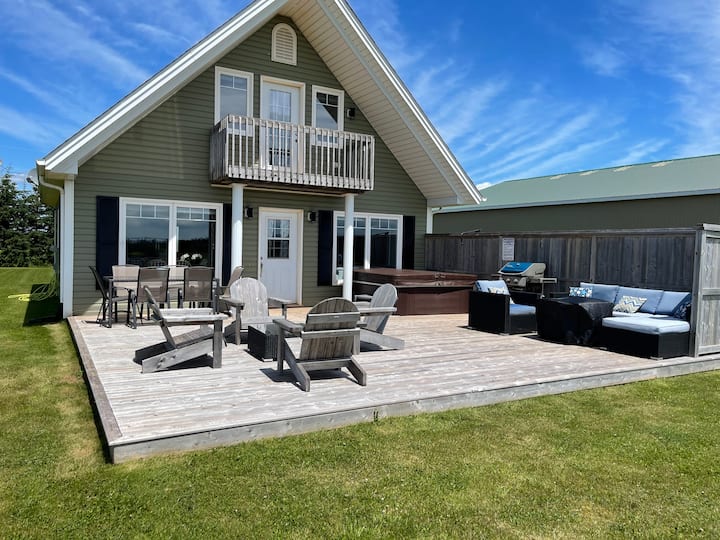 Top 10 Airbnbs With Hot Tub In Prince Edward Island, Canada Updated 2024 Trip101