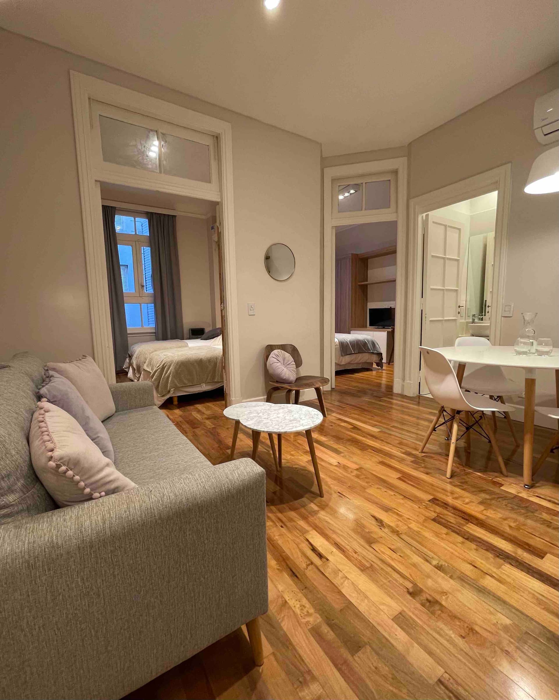 Two-bedroom apartment in Retiro