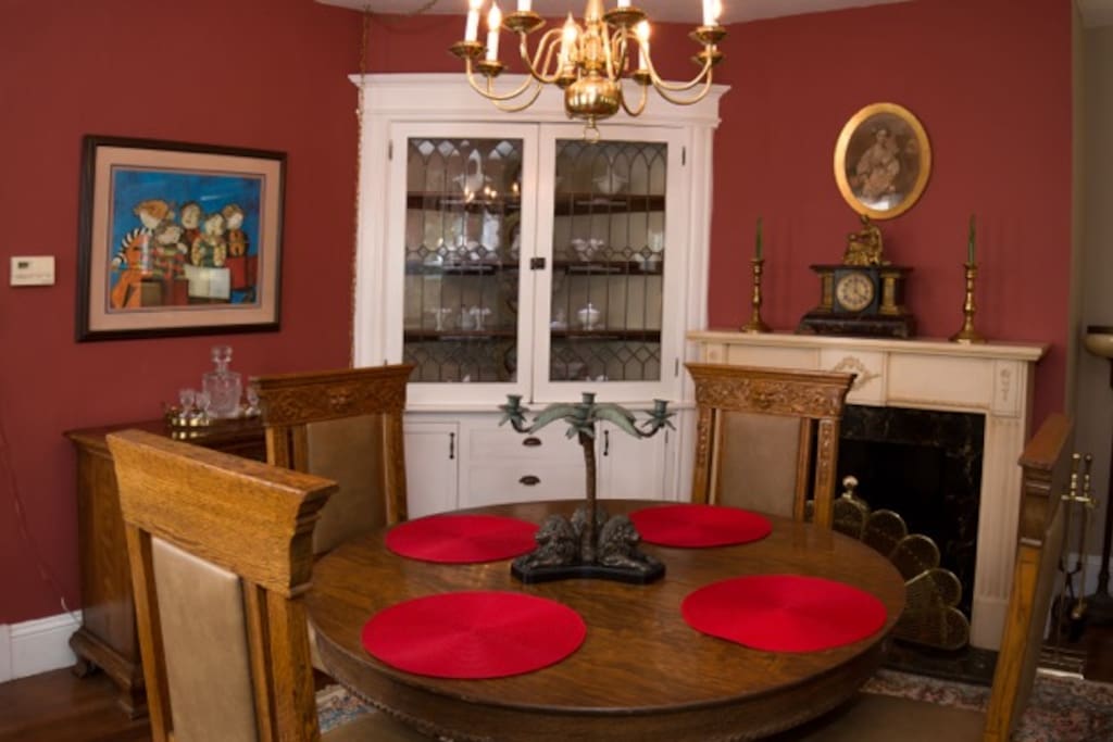 DINING ROOM