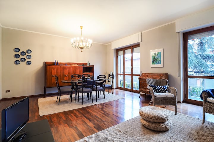Your Prestigious Stay - 3 Beds, 2 Bth - 1.560 Ft² - Milán