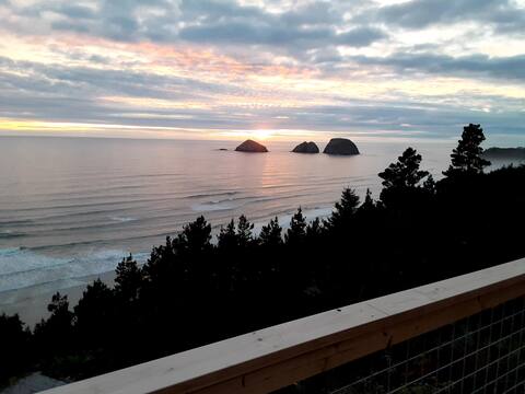 Sailor's Suites, Sea Haven oceanfront lodge-A