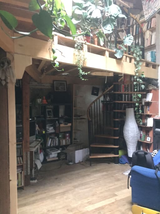 Salon + escalier