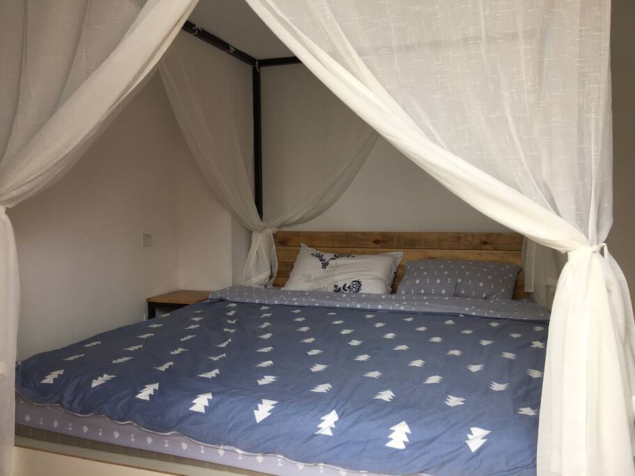 A room on the second floor!