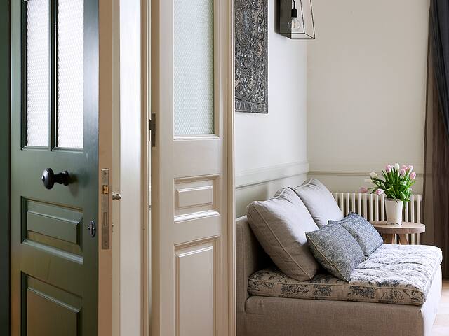 Thiseio 1915 – Harmonia luxury apartment gallery image 4