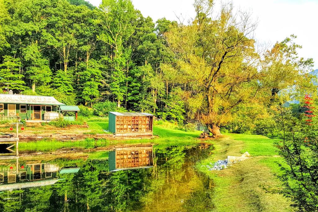 The Willow is located at the far end of the campground and is at the of the green building pictured. On the other end is a private art gallery known as Unaka Woodworks