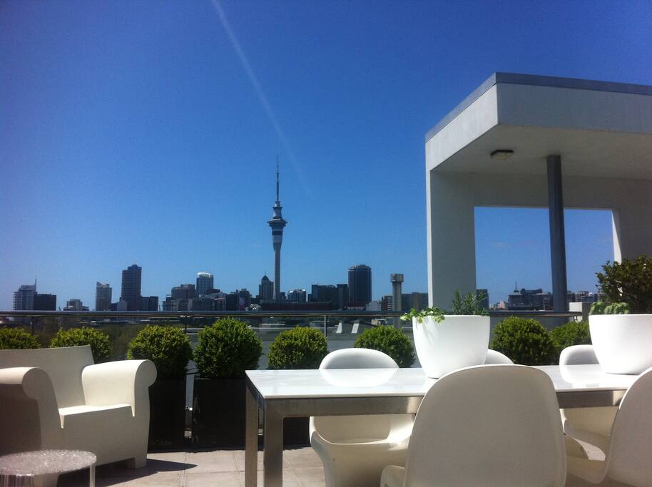 Day time front deck