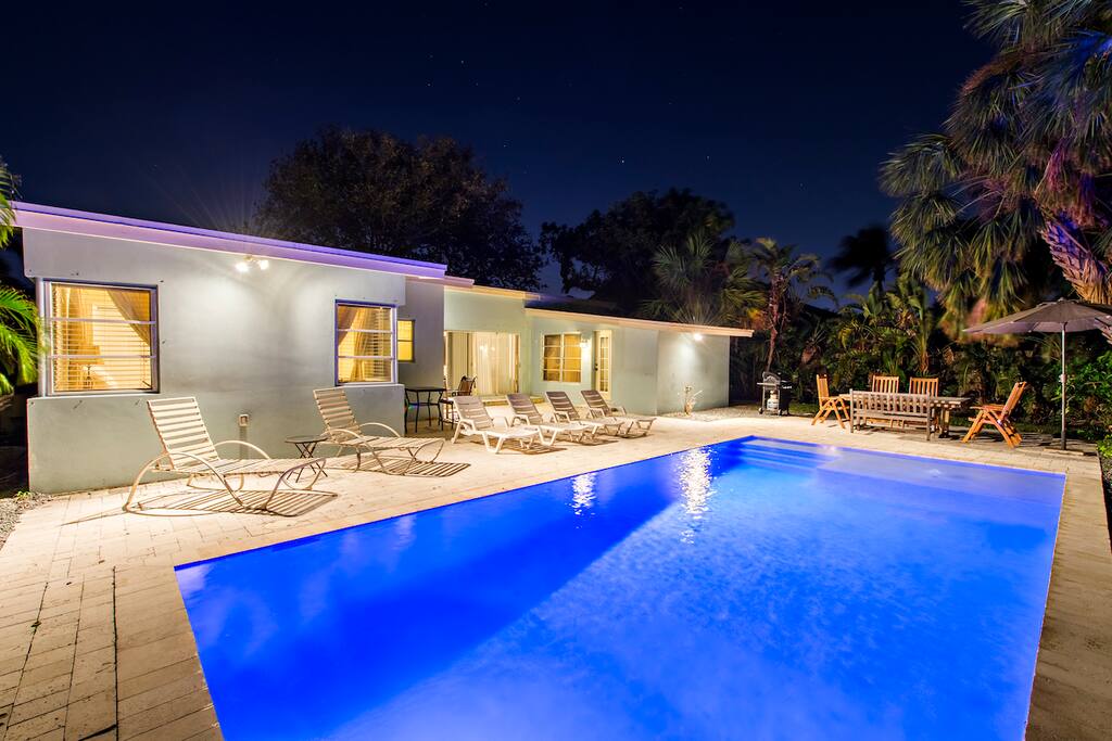 Refreshing night time swim