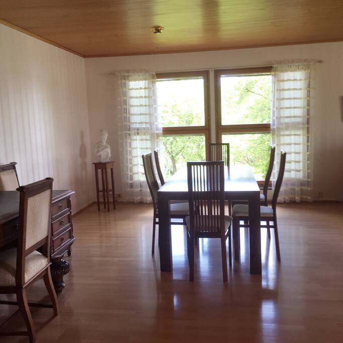 Dining room for 8 persons