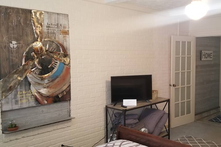 Propeller Apartment