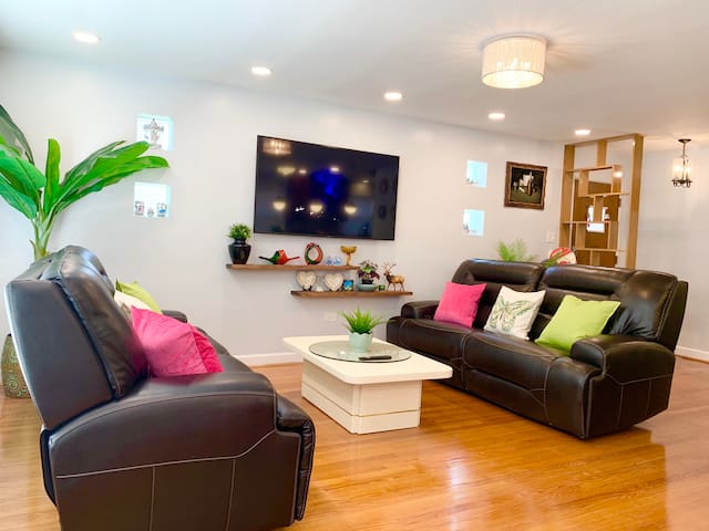 Luxury House 6bed/2.5bath/2parking close to lake