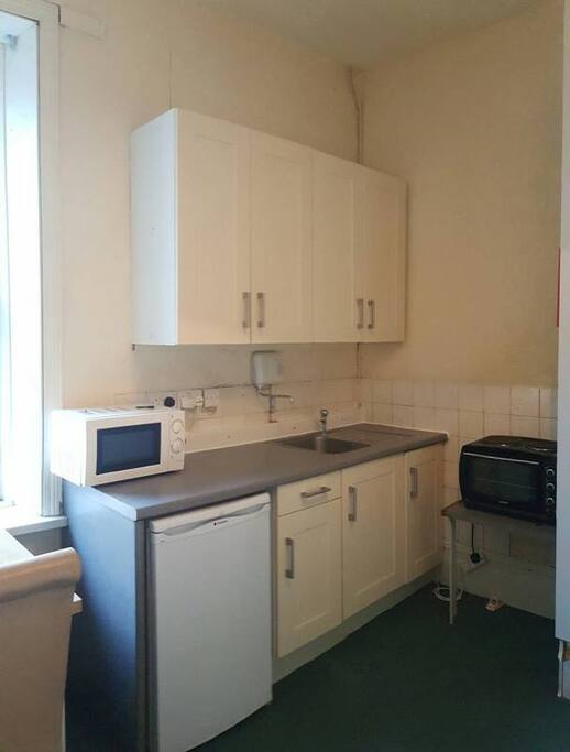 Kitchenette