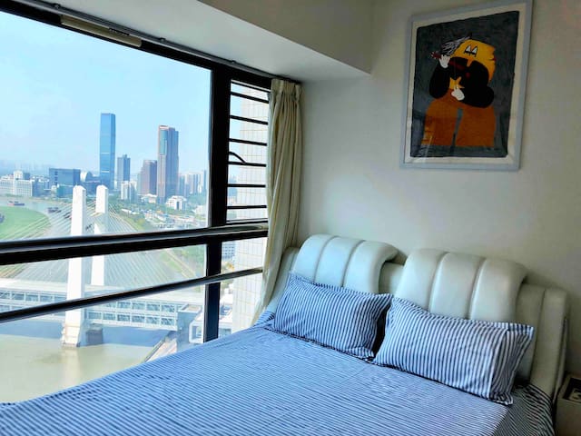 Art Home 艺术公寓
福田/皇岗双口岸/地铁口高端小区/交通便利