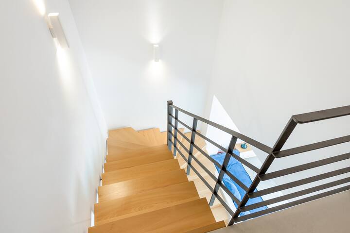 Stylish Villa w/Private Pool, 150m from the Beach gallery image 2