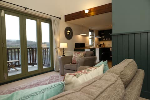 Successful Airbnb property: Cottage for 2 Glenmoriston in Urquhart And Glenmoriston