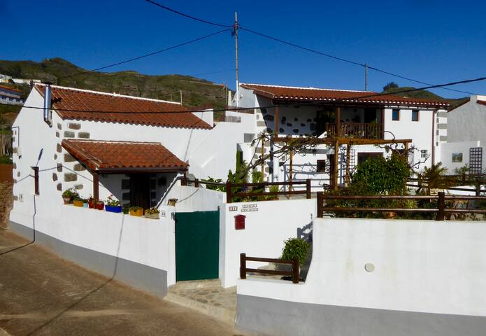 Beautiful cottage with mountain views, Teror