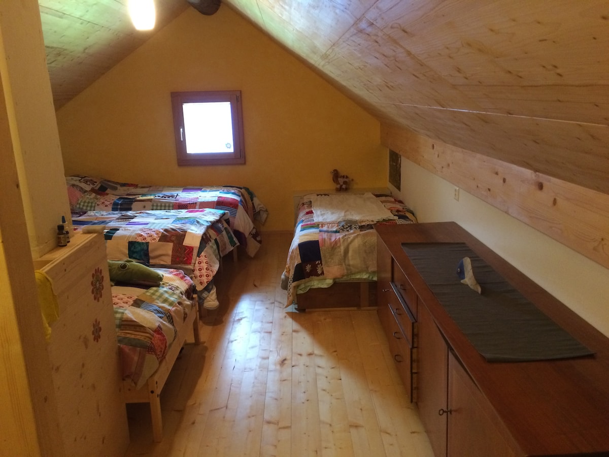 Kamer met 4 eenpersoonsbedden