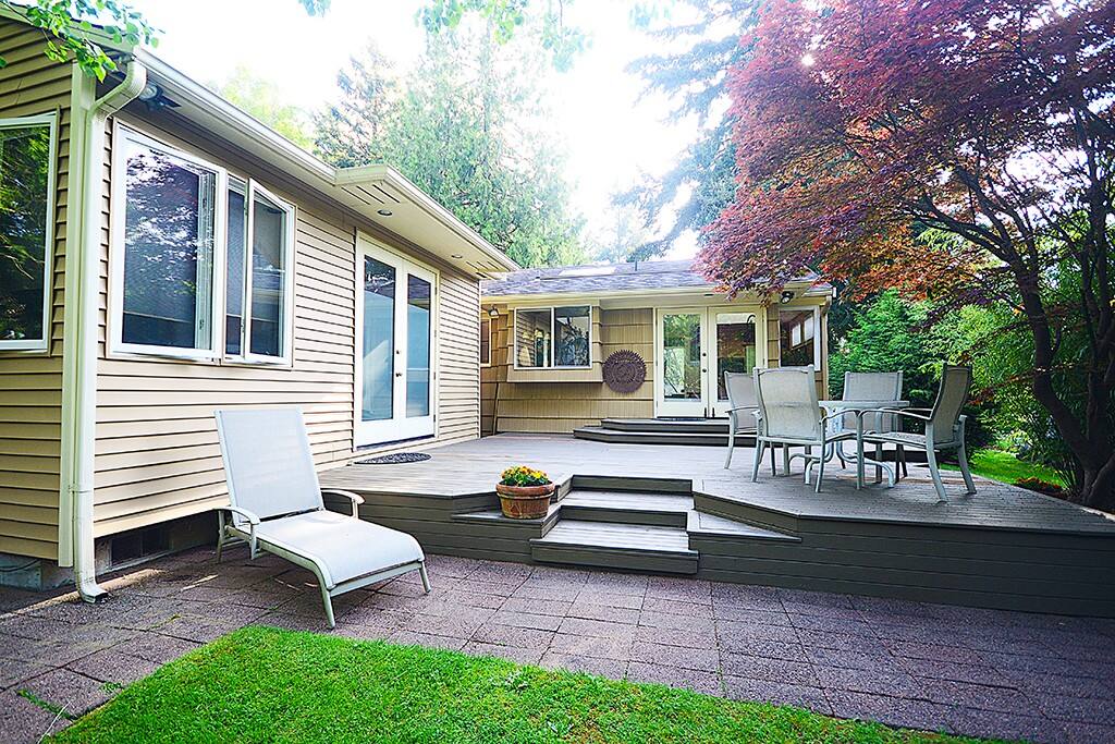Shared Patio with private entrance to studio (left)