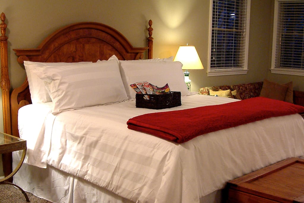 Welcome to Top O' The Knob Chalet Suite.