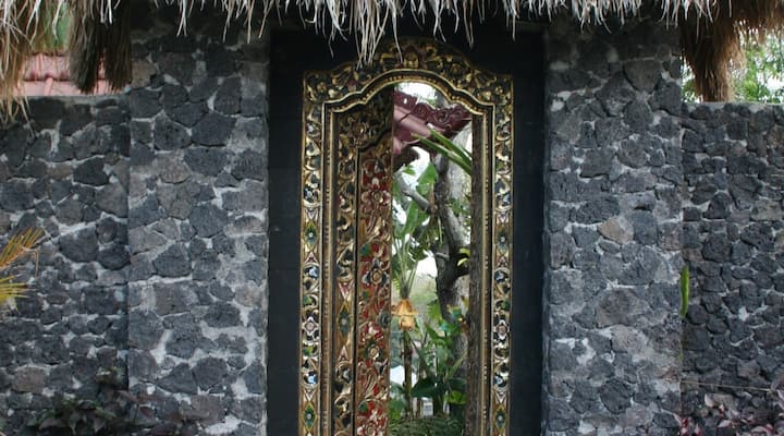 Bali Sunrise Villa, Japan