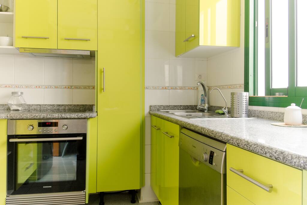 fully equipped kitchen