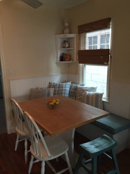 Eat-in dining area