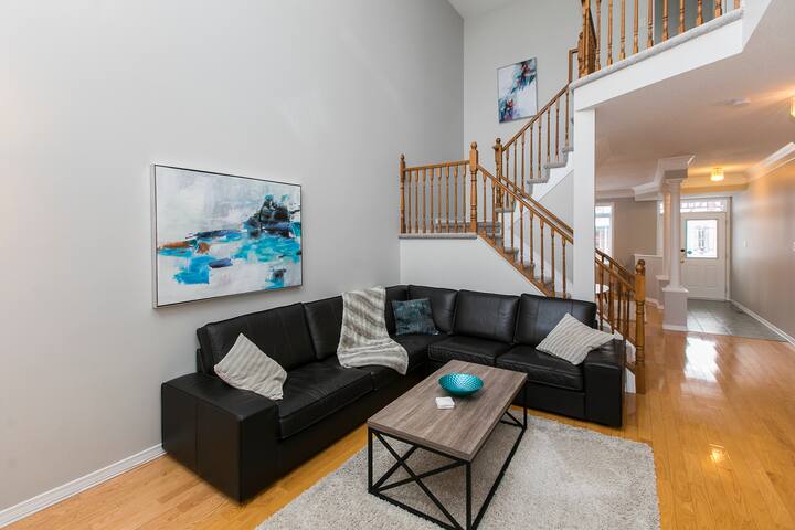 KASHY HOMES-Ravishing 3 story home near DT&Airport gallery image 5