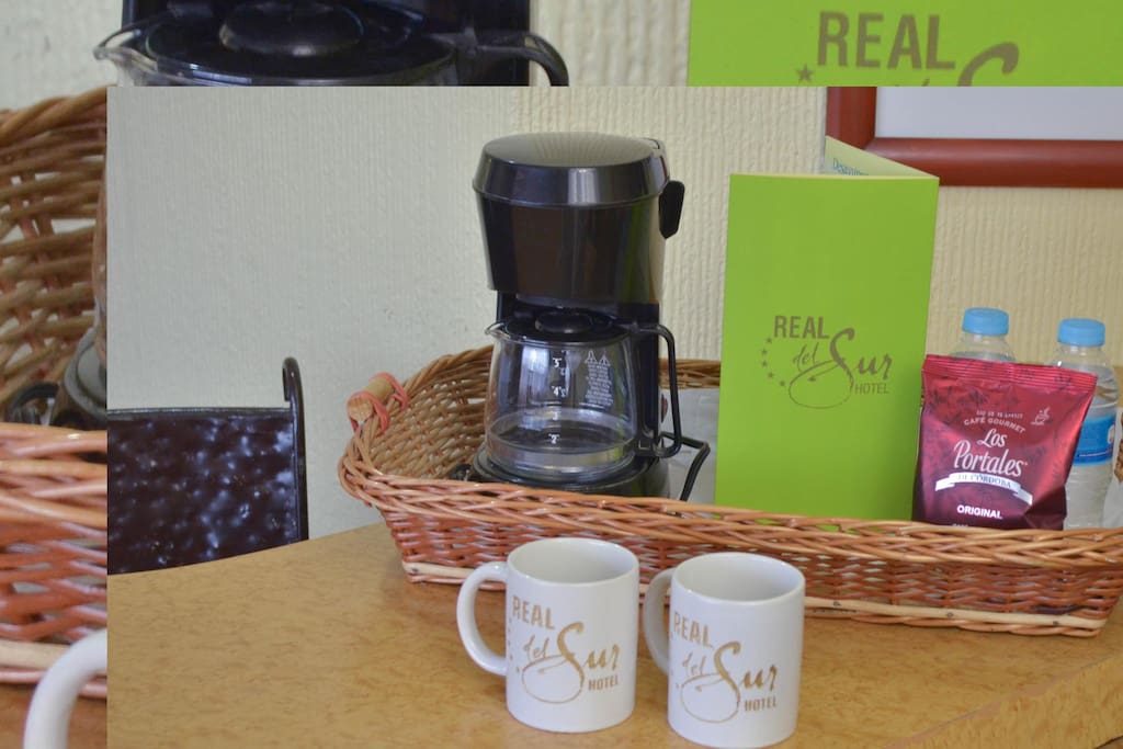 Servicio de café en la habitación