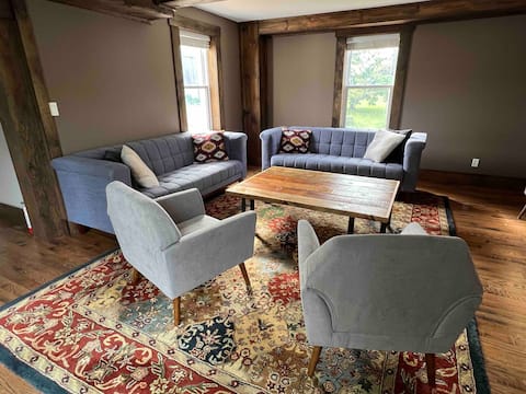 Top performing Airbnb: Taylor-Davey Guesthouse – 4 BR + 4 Ensuites in Prince Edward County