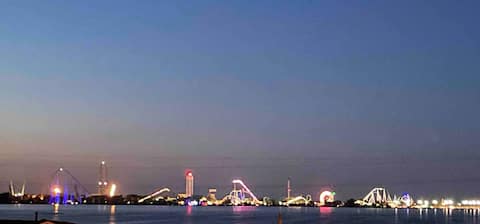 Cove District Boathouse - views of Cedar Point!