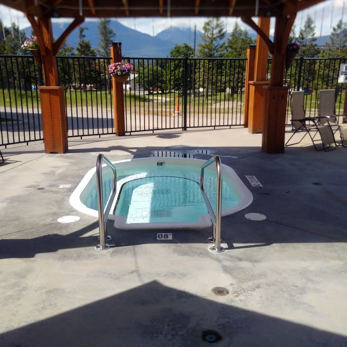 Hot tub open year round