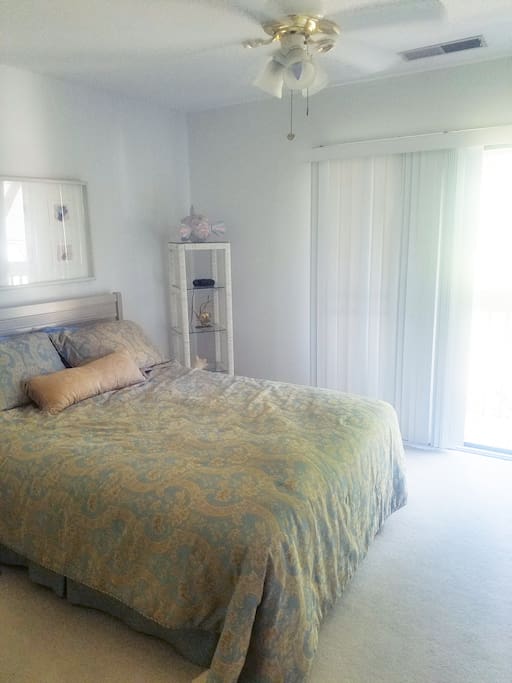 3rd floor bedroom with balcony